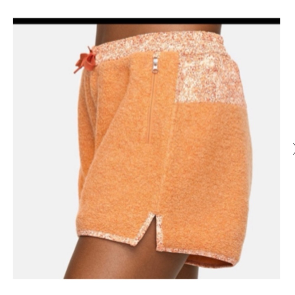 Outdoor Vocies Megafleece Papaya Shorts NWOT